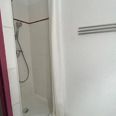 2-4 Personnes Avec 1 - Les 100 Lacs A Avec Balcon Et Piscine Chauffee Apartmán